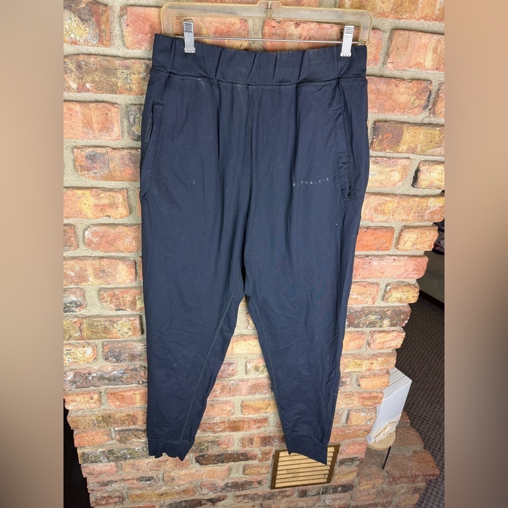 Alphalete joggers